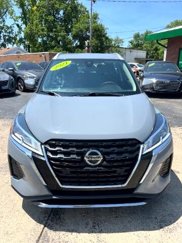 Used 2021 Nissan Kicks SV image 1