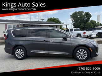 Used 2017 Chrysler Pacifica Touring-L image 1