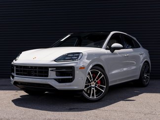 New 2025 Porsche Cayenne S image 1