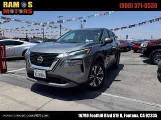 Used 2023 Nissan Rogue SV image 1