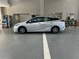 Used 2022 Toyota Prius Prime LE image 1