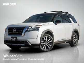 New 2025 Nissan Pathfinder Platinum image 1