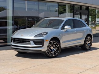 Certified 2025 Porsche Macan image 1