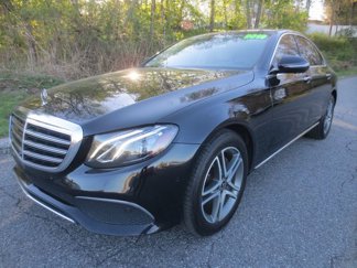 Used 2019 Mercedes-Benz E 300 4MATIC w/ Premium 1 Package image 1