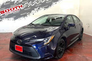 Used 2023 Toyota Corolla LE image 1