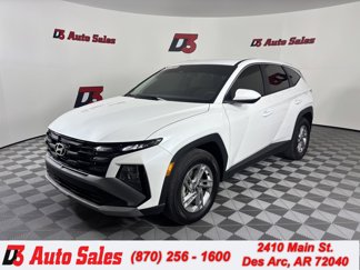 Used 2025 Hyundai Tucson SE image 1