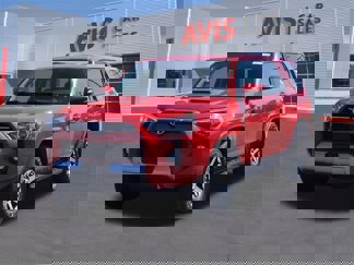Used 2024 Toyota 4Runner TRD Off-Road Premium image 1