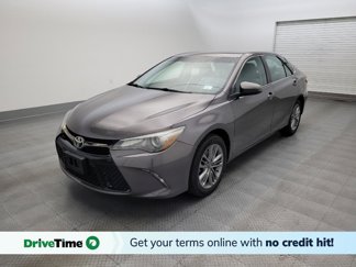 Used 2017 Toyota Camry SE image 1