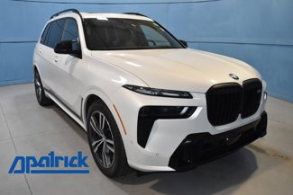 Used 2025 BMW X7 M60i image 1