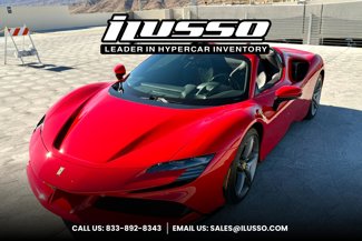 Used 2023 Ferrari SF90 Spider image 1