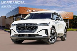 Used 2025 Lincoln Nautilus Premier w/ Equipment Group 102A image 1