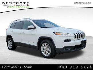Used 2017 Jeep Cherokee Latitude w/ True North Edition image 1