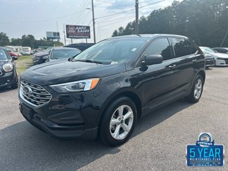 Used 2020 Ford Edge SE image 1