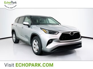 Used 2024 Toyota Highlander LE image 1