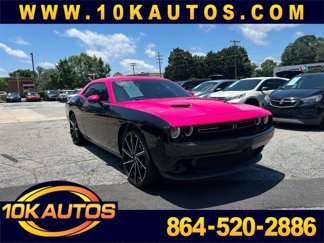 Used 2016 Dodge Challenger SXT image 1