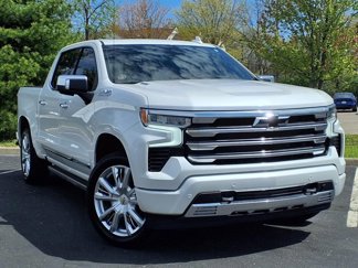 Used 2025 Chevrolet Silverado 1500 High Country w/ Technology Package image 1