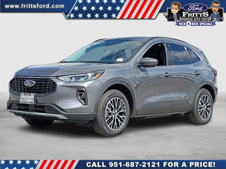 Used 2025 Ford Escape SE image 1