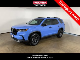 Used 2025 Honda Pilot TrailSport image 1