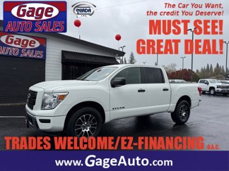 Used 2023 Nissan Titan SV image 1