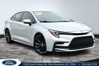 Used 2024 Toyota Corolla SE image 1