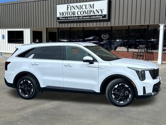 Used 2024 Kia Sorento S image 1