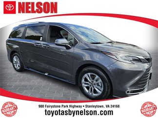 New 2025 Toyota Sienna Limited image 1