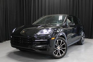 Certified 2025 Porsche Cayenne image 1
