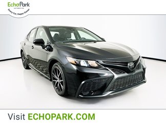Used 2024 Toyota Camry SE image 1