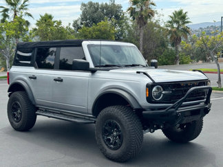 Used 2021 Ford Bronco Black Diamond image 1