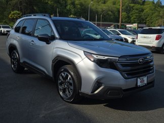 Used 2025 Subaru Forester Premium image 1