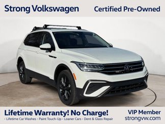 Certified 2024 Volkswagen Tiguan SE w/ Panoramic Sunroof Package image 1