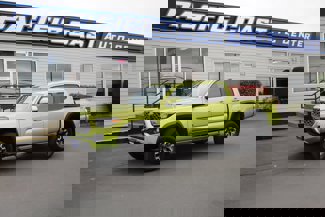 Used 2023 Toyota Tacoma TRD Off-Road w/ TRD Premium Off Road Package image 1