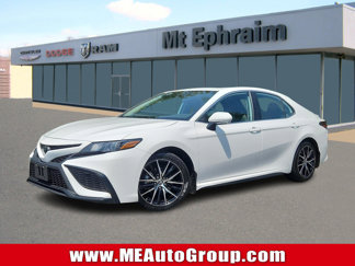 Used 2023 Toyota Camry SE image 1