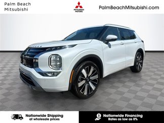 New 2025 Mitsubishi Outlander SEL image 1