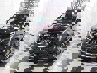 Used 2023 Cadillac XT4 Premium Luxury image 1
