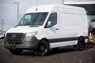 Used 2025 Mercedes-Benz Sprinter 2500 video 1