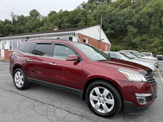 Used 2017 Chevrolet Traverse LT w/ Style and Technology Package image 1