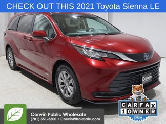 Used 2021 Toyota Sienna LE image 1