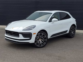 Used 2025 Porsche Macan image 1