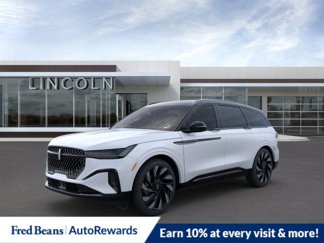 New 2025 Lincoln Nautilus Reserve image 1