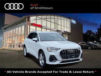 Certified 2024 Audi Q3 2.0T Premium Plus image 1