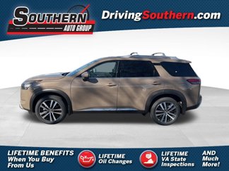New 2025 Nissan Pathfinder Platinum image 1