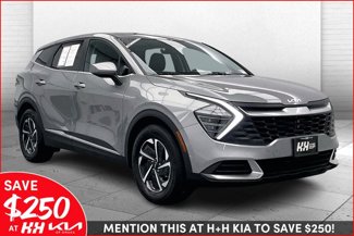 Used 2025 Kia Sportage LX image 1