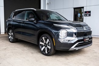 New 2025 Mitsubishi Outlander SEL image 1