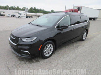 Used 2022 Chrysler Pacifica Touring-L image 1