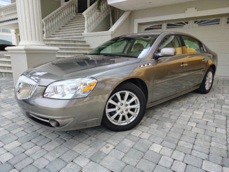 Used 2011 Buick Lucerne CX image 1