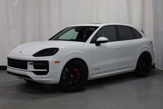 New 2025 Porsche Cayenne GTS image 1