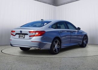 Used 2021 Honda Accord Touring image 1