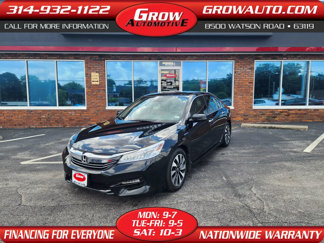 Used 2017 Honda Accord Touring image 1