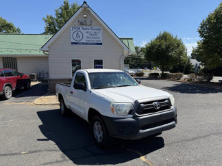 Used 2014 Toyota Tacoma 2WD Regular Cab image 1